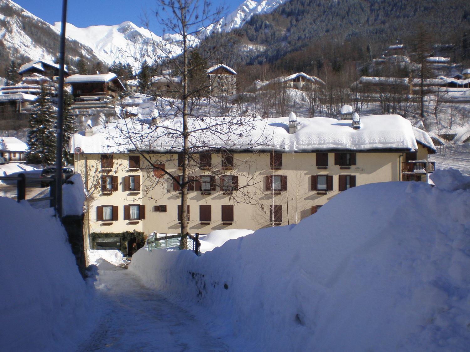 Hotel Tavernier Courmayeur Dış mekan fotoğraf